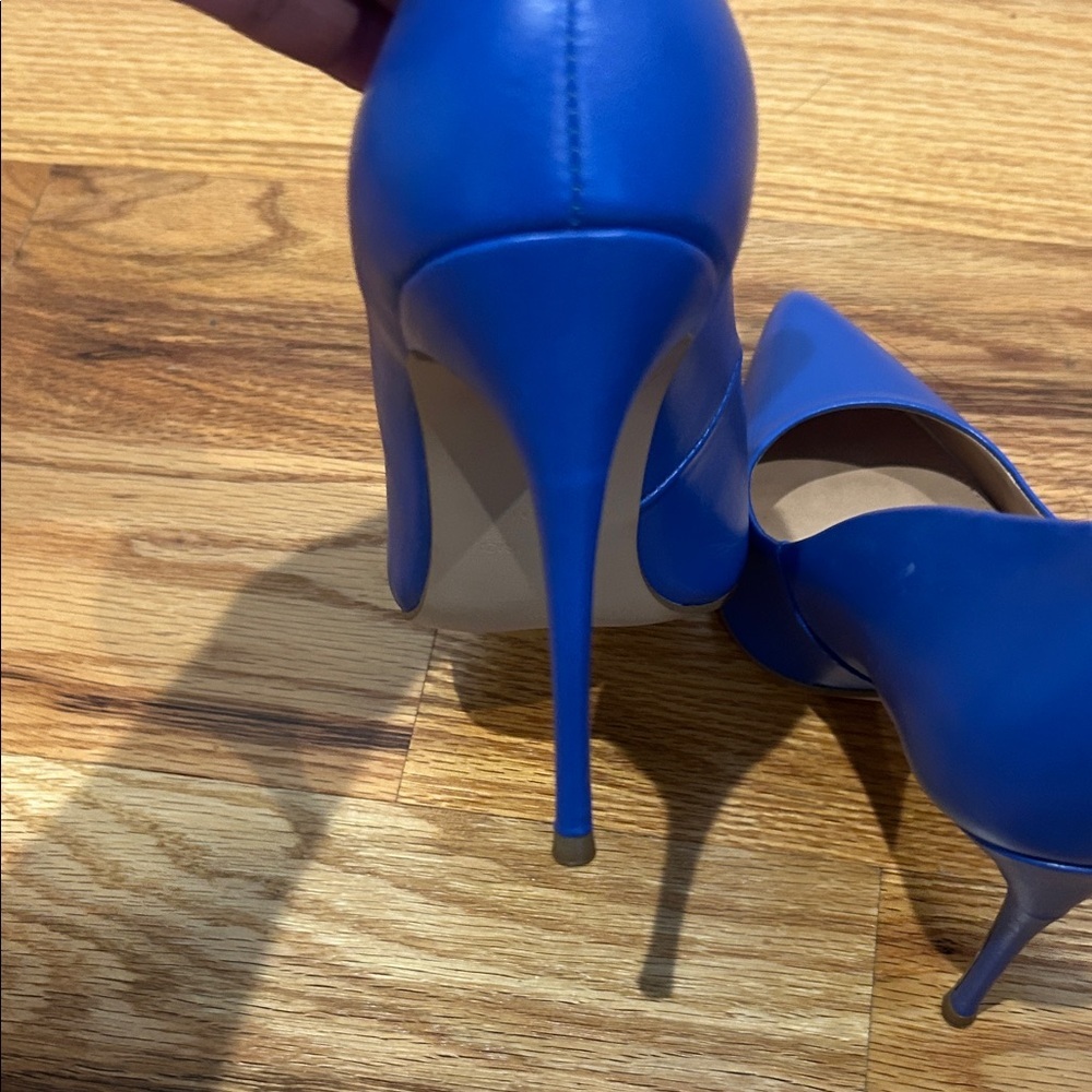 Steve Madden Vibrant Blue Pointed Heels - Picture 6 of 6